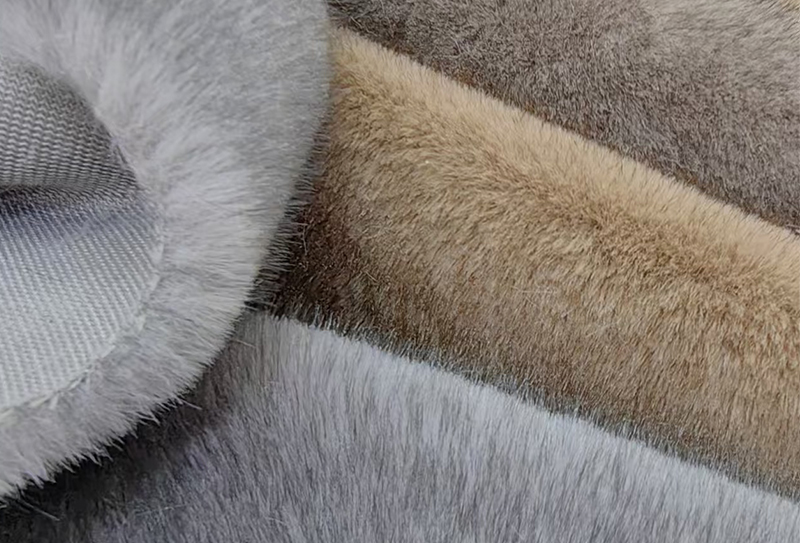 1200 mg * 185 cm Tecido de imitação de pele de raposa catiônica de duas cores 1200 mg * 185 cm Tecido de imitação de pele de raposa catiônica de duas cores