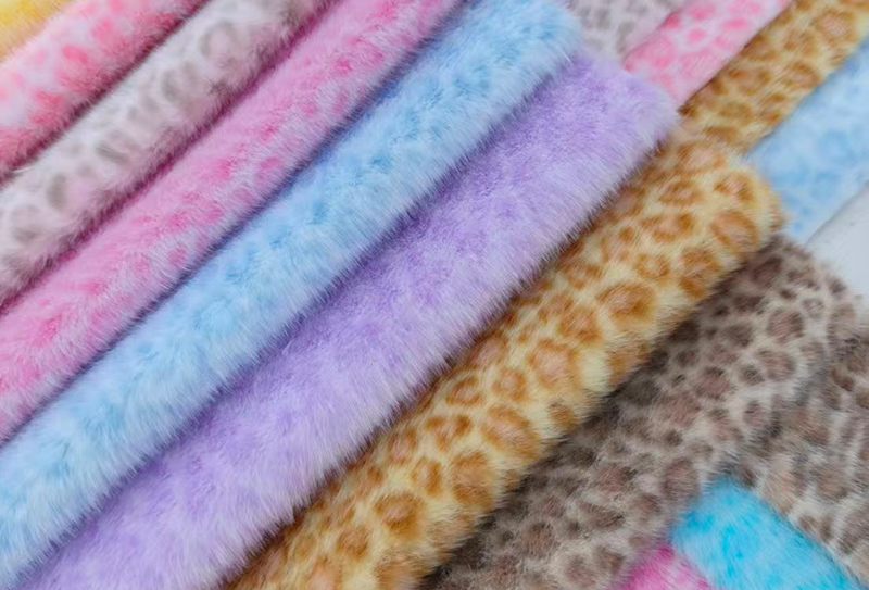 Tecido de vison falso com estampa de leopardo europeu de 160 mm de largura